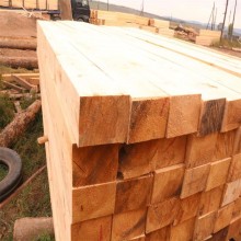 重慶建筑木方廠家 樟子松、白松口料木方條 多種規(guī)格可做